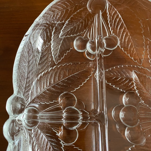 Mikasa Bountiful Cherries Divided Serving Dish - Picture 3 of 7